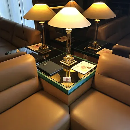 Arlette Beim Hauptbahnhof