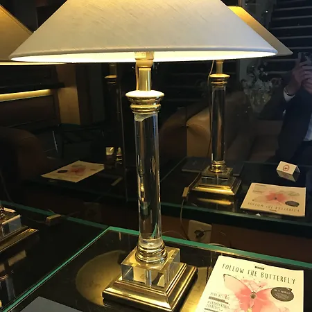 Arlette Beim Hauptbahnhof